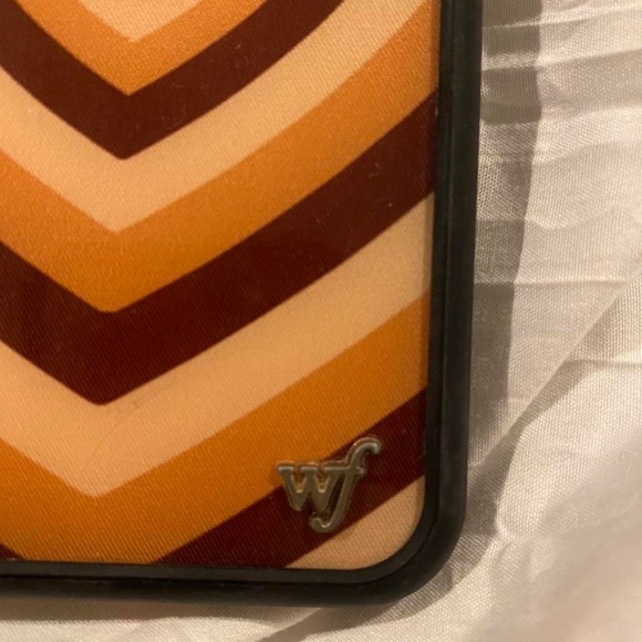 WILDFLOWER LATTE LOVE iPhone 11 Pro case 🤎🤎 - Picture 3 of 4